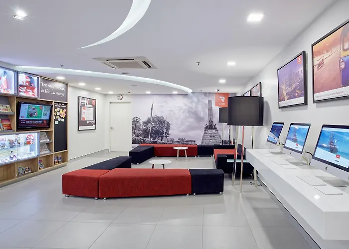 Red Planet Malate Mabini