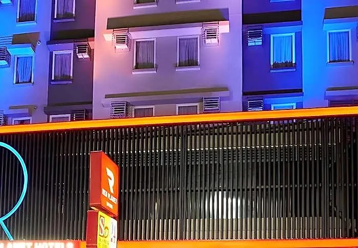 Red Planet Malate Mabini Hotel