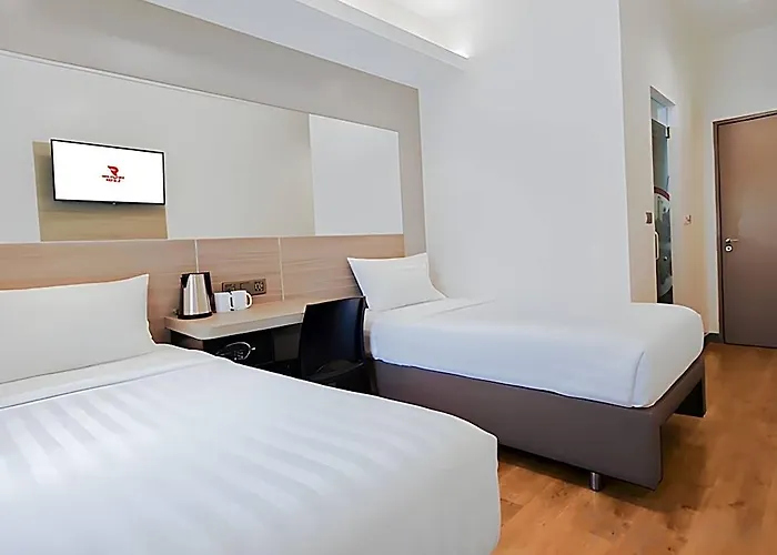 Red Planet Malate Mabini 3*