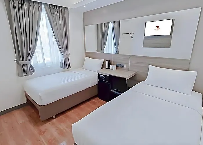 Red Planet Malate Mabini Hotel