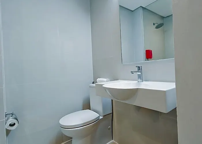 Hotel Red Planet Malate Mabini 3*
